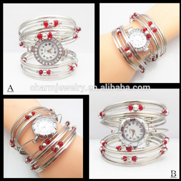 2015 BW001Hot, das Frauen-Art- und Weiseart-Armband-Uhr-rote Korn-Dekoration-Legierungs-Kursteilnehmer-Armband-Uhr verkauft